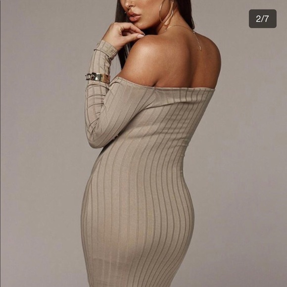 Stripes long sleeve Off shoulder body con dress - Picture 2 of 8